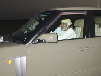 السلطان قابوس طيب الله ثراه