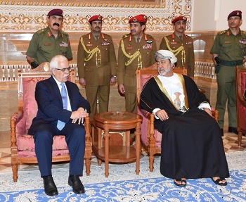 جلالة السلطان يستقبل مدير عام مركز الأبحاث للتاريخ والفنون الإسلامية لمنظمة التعاون الإسلامي
