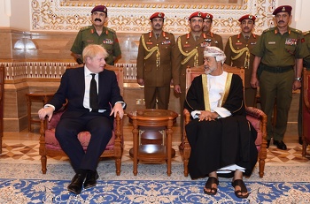 جلالة السلطان يستقبل رئيس الوزراء البريطاني