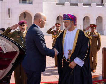 جلالة السلطان المعظم يستقبل رئيـس الاتحاد السويسري