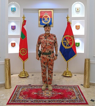 Посещение артиллерийских подразделений Султана Омана