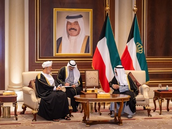 Su Majestad el Sultán expresa sus condolencias a Su Alteza el Emir del Estado de Kuwait