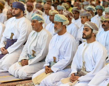 جلالة السلطان المعظم يؤدي صلاة عيد الفطر المبارك بمسجد الزلفى2-5-2022