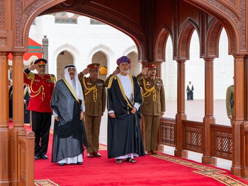 جلالة السلطان هيثم بن طارق يستقبل صاحب السمو الشيخ مشعل الأحمد الجابر الصباح أمير دولة الكويت