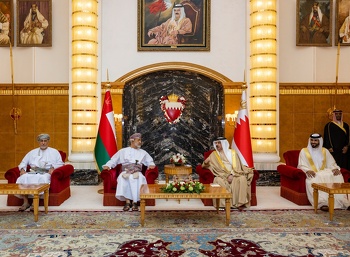 جلالة السلطان المعظم يزور مملكة البحرين