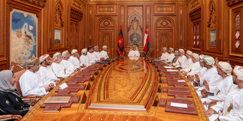 His Majesty Sultan Haitham bin Tarik Al Said met with business owners and representatives from small and medium enterprises and startups.