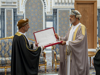 جلالة السلطان المعظم يمنح وسام عُمان المدني من الدرجة الثانية لمعالي عبدالسلام بن محمد المرشدي رئيس جهاز الاستثمار العُماني