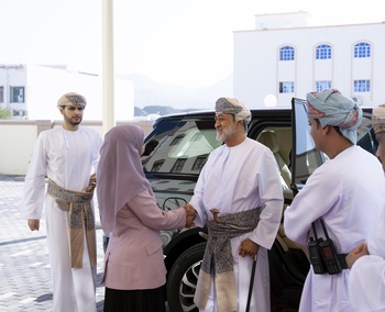 زيارة جلالة السلطان المعظم لمدرسة السُّلطان فيصل بن تركي للبنين بولاية العامرات