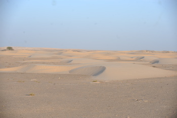 الكثبان الهلاليه ولاية محوت 