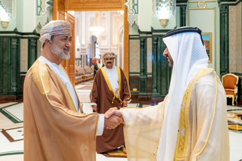 جلالة السلطان المعظم يستقبل ولي عهد دبي
