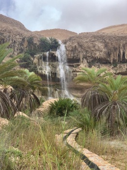 Wadi Shuwaymiyah in der Wilayat Shalim und den Hallaniyat Inseln