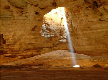 Höhle Majlis Al Jinn – Wilayat Quriyat