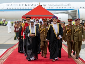 Su Majestad el Sultán recibe a Su Alteza Mishal Al-Ahmad Al-Jaber Al-Sabah, Emir del Estado de Kuwait