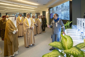 Su Majestad preside la ceremonia de inauguración del Proyecto de la Refinería de Duqm, en presencia de Su Alteza el Emir de Kuwait