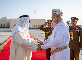 Su Majestad el Sultán despide a Su Alteza el Emir del Estado de Kuwait