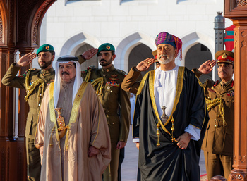 Sa Majesté le Sultan reçoit Sa Majesté le Roi Hamad ben Issa Al Khalifa, Roi du Royaume de Bahreïn