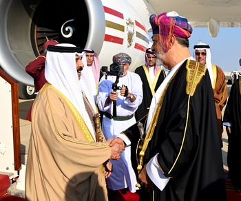 Sa Majesté le Sultan reçoit Sa Majesté le Roi Hamad ben Issa Al Khalifa, Roi du Royaume de Bahreïn
