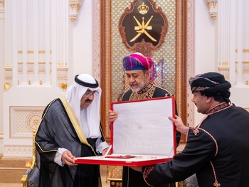 Sa Majesté le Sultan reçoit l’Émir de l’État du Koweït