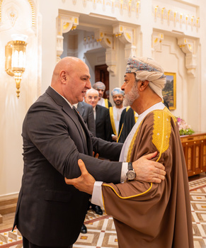 جلالة السلطان يستقبل الرئيس اللبناني