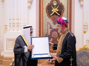 Sa Majesté le Sultan reçoit l’Émir de l’État du Koweït