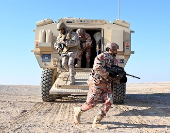 Gemeinsame Militärmanöver und Übungen