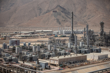 Oil Wealth and Natural Gas