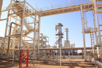 Oil Wealth and Natural Gas