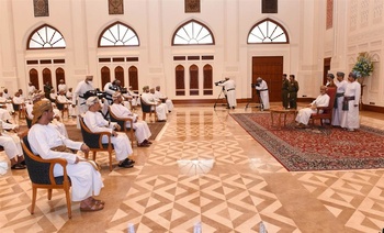 Sa Majesté le Sultan rencontre les cheikhs du gouvernorat de la Sharqiyah Nord