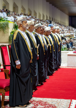 Sa Majesté le Sultan préside le festival étudiant « La Renaissance renouvelée d’Oman »