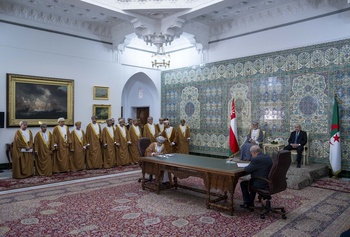 Visite de Sa Majesté le Sultan à la République algérienne démocratique et populaire