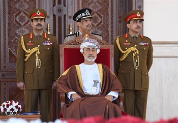 Sa Majesté le Sultan, Commandant suprême, patronne la célébration de la Police royale d’Oman à l’occasion de sa Journée annuelle