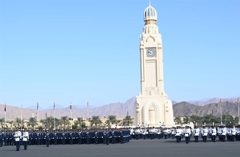 Sa Majesté le Sultan, Commandant suprême, patronne la célébration de la Police royale d’Oman à l’occasion de sa Journée annuelle