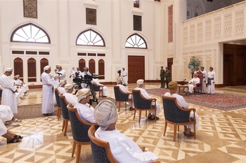 Sa Majesté le Sultan rencontre les cheikhs du gouvernorat de la Sharqiyah Nord