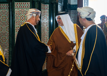 جلالةُ السُّلطان المعظّم يستقبلُ وليَّ عهد مملكة البحرين