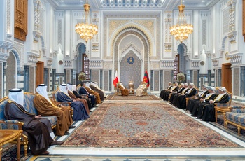 HM The Sultan Gives Audience to Crown Prince of Bahrain