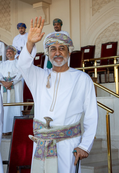 Sa Majesté le Sultan préside le Festival royal des courses de chevaux