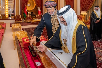Sa Majesté le Sultan visite le Royaume de Bahreïn