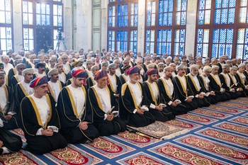 La oración del Eid al Fitr en la Mezquita Al Khor, la Gobernación de Mascate – 20/03/2026