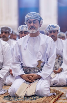 صلاةَ عيد الأضحى المبارك بجامع السلطان قابوس بولاية صحار 2026/05/27