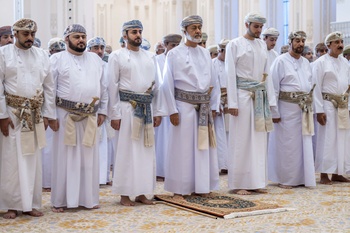صلاةَ عيد الأضحى المبارك بجامع السلطان قابوس بولاية صحار 2026/05/27