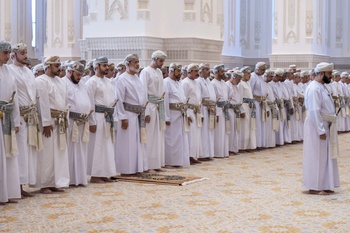 صلاةَ عيد الأضحى المبارك بجامع السلطان قابوس بولاية صحار 2026/05/27