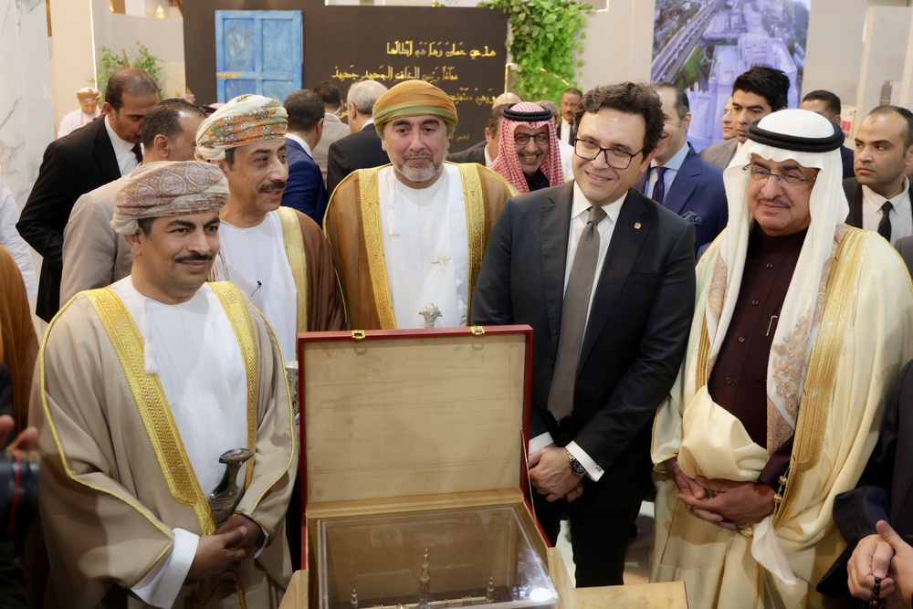 سلطنة عُمان تحلّ ضيف شرف على معرض القاهرة الدولي للكتاب