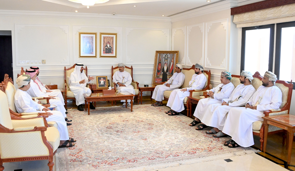Information Minister Discusses Enhancing Joint Media Cooperation with Director General of Gulf Radio, Television Corporation