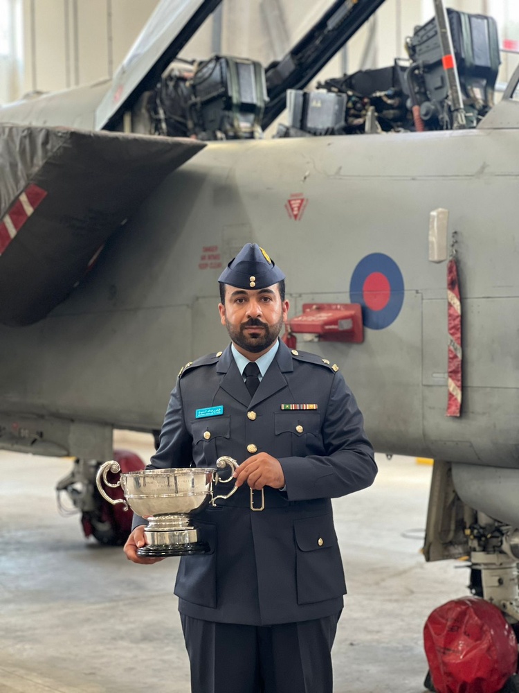 Royal Air Force of Oman Officer Excels in UK Aviation Engineering Course