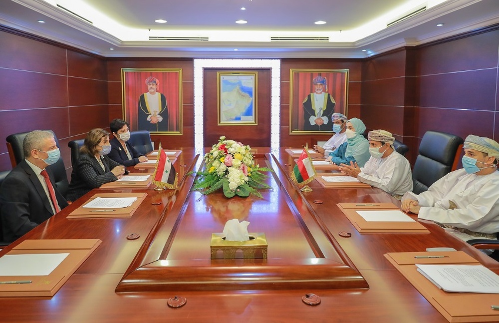 Oman, Syria Hold Talks on Documents, Archives Fields