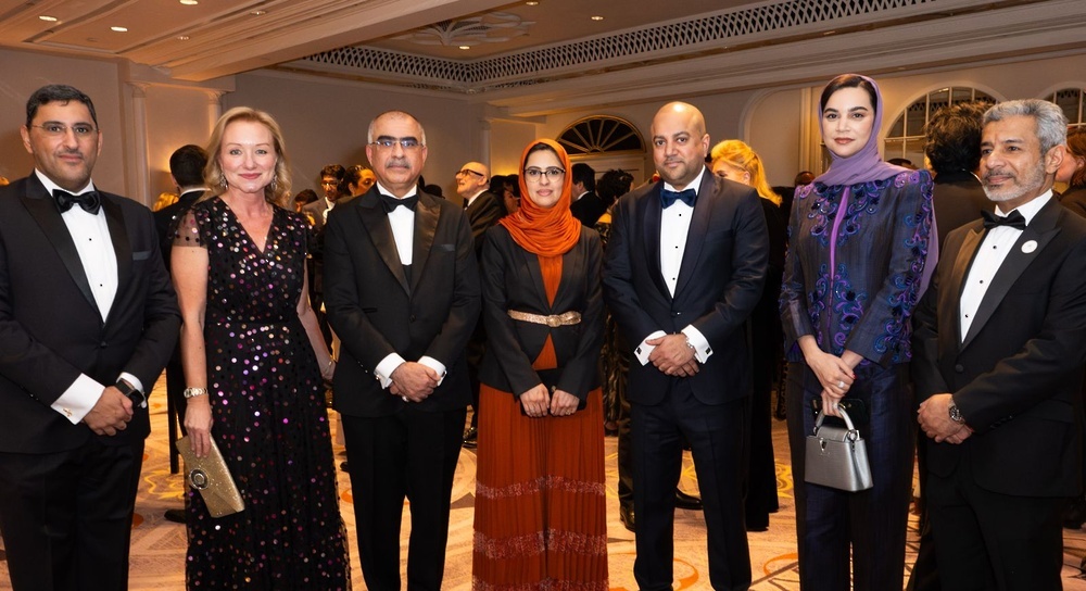 Ministry of Information Presents 2 Media Awards at the “Journalism Oscars” Ceremony in London