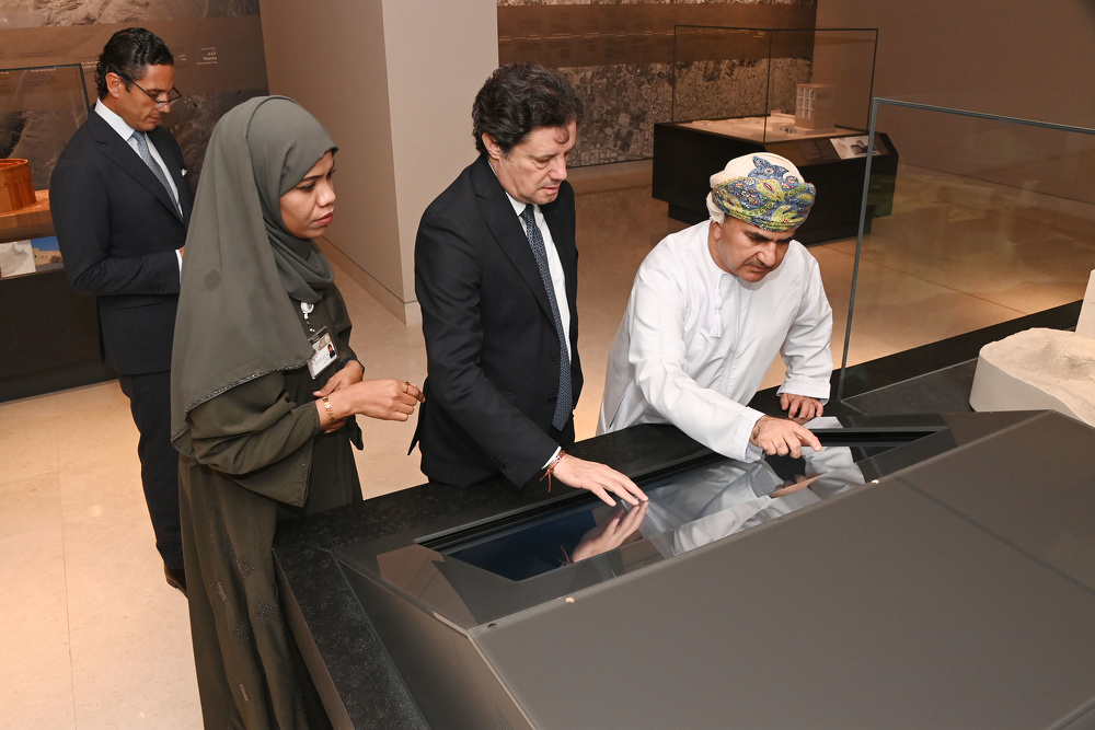 Lebanese Information Minister Visits National Museum