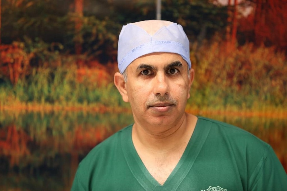 فريق طبي بمستشفى جامعة السلطان قابوس يتمكن من إنقاذ حياة أمّ تعاني من تسلخ الشريان التاجي