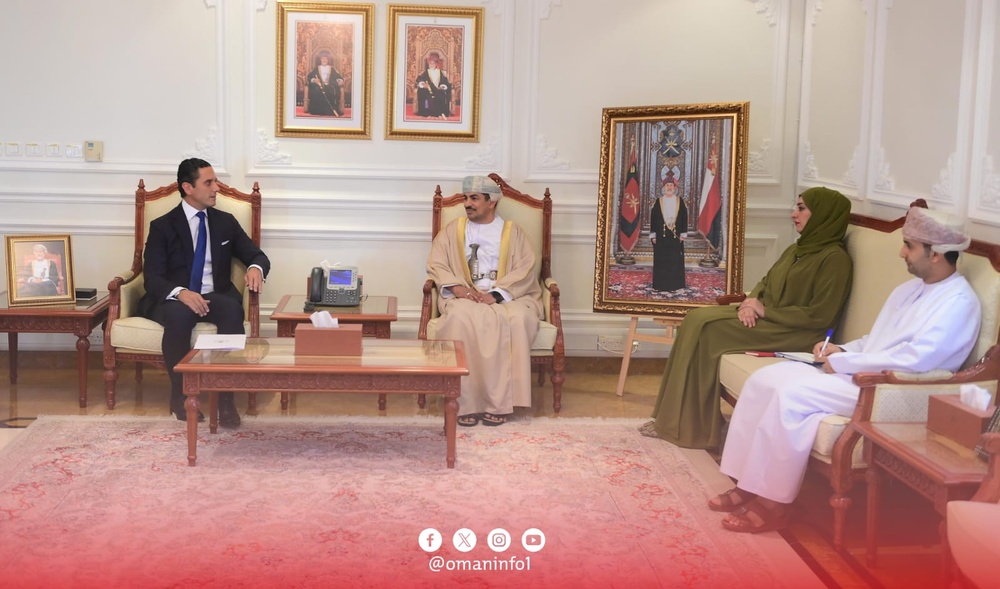 معالي الدكتور وزير الإعلام يستقبل سعادة السفير اللبناني