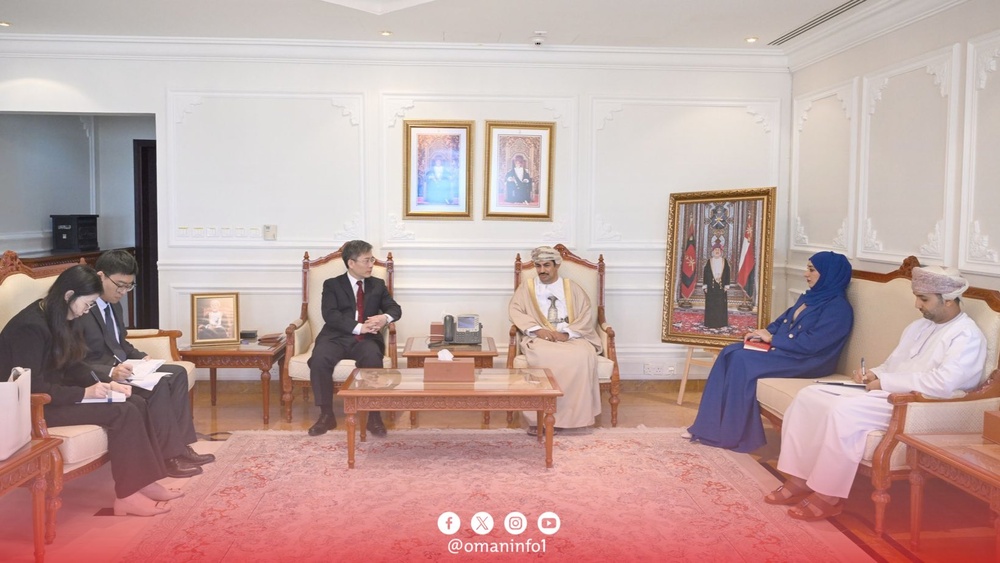 معالي الدكتور وزير الإعلام يستقبل سعادة ليو جيان سفير جمهورية الصين الشعبية لدى سلطنة عُمان